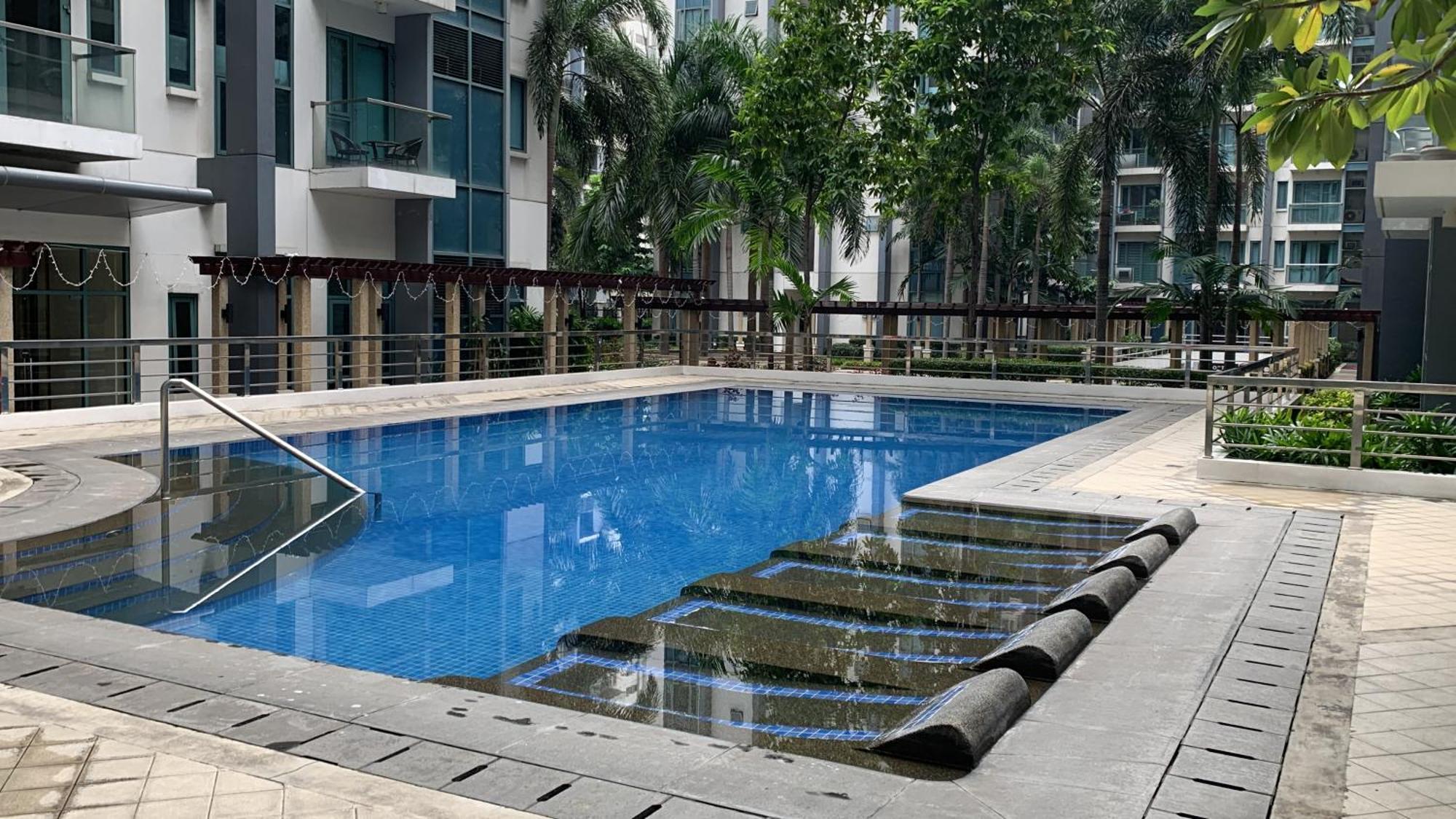 One Palm Tree Villas Condominium - Studio 2Nd Fl With Balcony - Across Terminal 3 Airport Pasay Zewnętrze zdjęcie